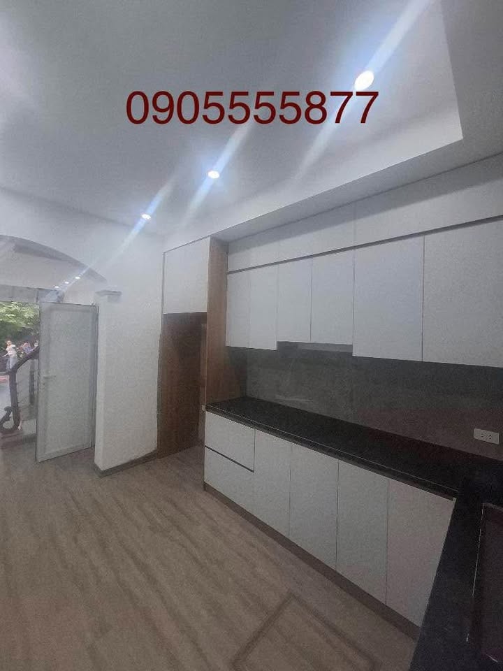 Nhà 4 tầng Tứ Hiệp giá 9 tỷ - Ô tô đỗ cửa, ở ngay!