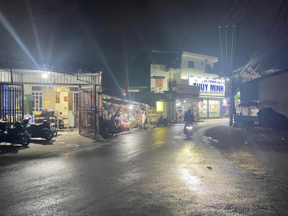 Nhà cấp 4 mặt tiền kinh doanh tại Phường An Phú, Bình Dương 210m² - Cách chợ chỉ 150m!