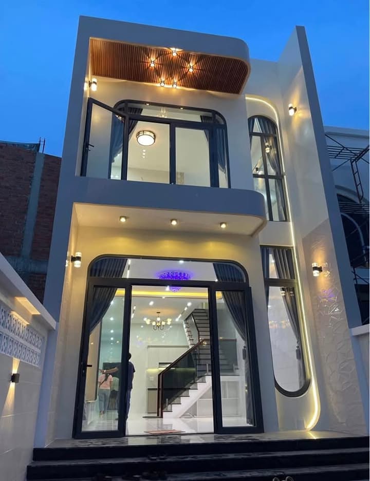 Nhà 2 tầng tại Long Điền, Bà Rịa - Vũng Tàu 140m² giá chỉ 2.75 tỷ - Thiết kế hiện đại, tiện nghi đầy đủ!