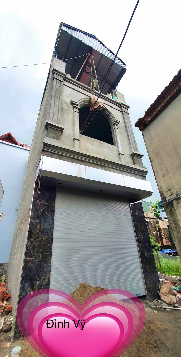 Nhà 3 tầng Đình Vỹ, Gia Lâm 40m² giá 3 tỷ - Sẵn sàng vào ở ngay!