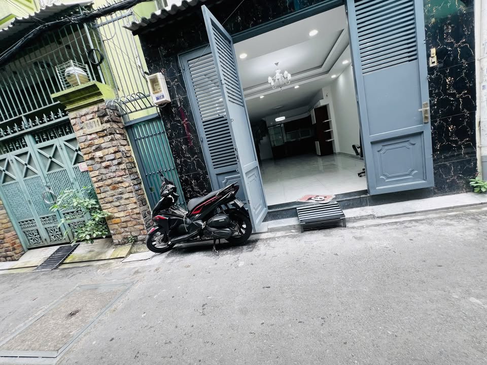 Nhà hẻm xe hơi Thành Thái Quận 10 56m² giá 25 triệu - Phù hợp văn phòng kinh doanh!