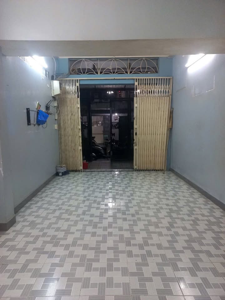 Nhà cho thuê Nguyễn Thiện Thuật, Quận 3, 43m² giá 16 triệu - Nhà đẹp, tiện nghi!