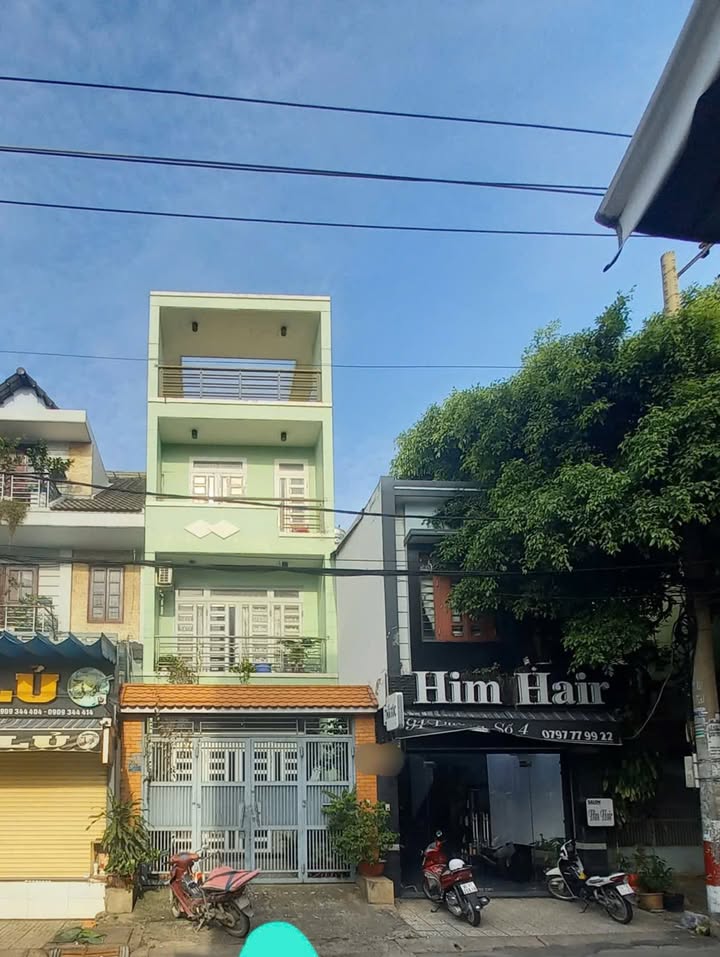 Nhà mặt tiền đường Số 4, Gò Vấp 72m² giá 18 triệu - Phù hợp cho gia đình và làm văn phòng!