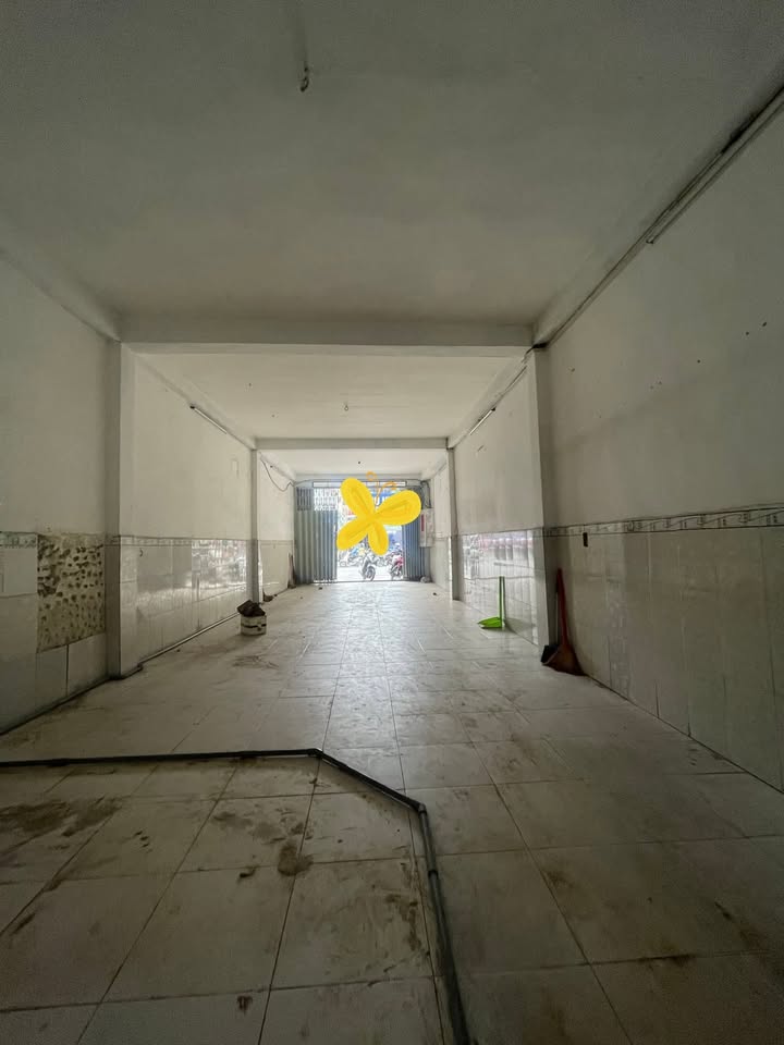 Nhà phố mặt tiền Đường Nguyễn Biểu Quận 5 - Diện tích 78m² giá 28.6 tỷ - Kết cấu hiện đại, tiện ích hoàn hảo!