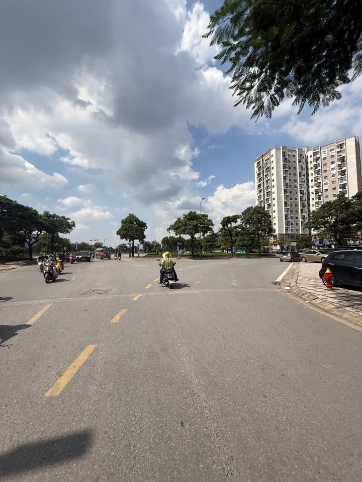 Đất Phúc Lợi Long Biên 32m² giá 6.1 tỷ - Đầu tư sinh lời ngay!