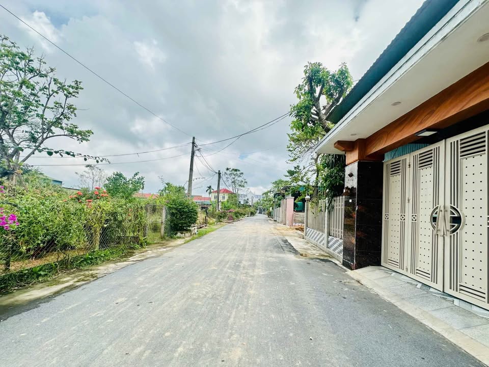 Đất thổ cư Thôn 17 Thạch Tân 120m² giá 1.9 tỷ - Khu vực phát triển mạnh mẽ!