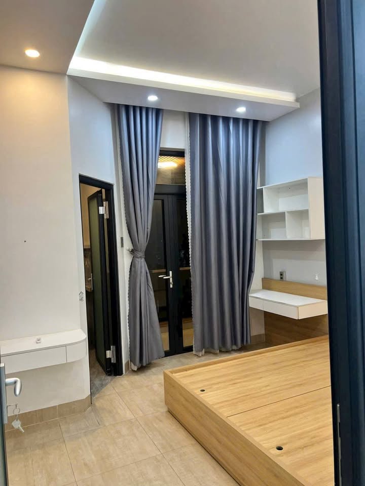 Nhà phố Bùi Thị Xuân, Phan Rang-Tháp Chàm 83m² giá 4.9 tỷ - Thiết kế hiện đại, gần biển!