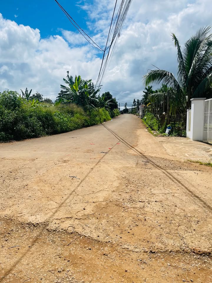 Đất nền trung tâm Buôn Hồ 342m² giá 1.799 tỷ - Tiện ích đầy đủ