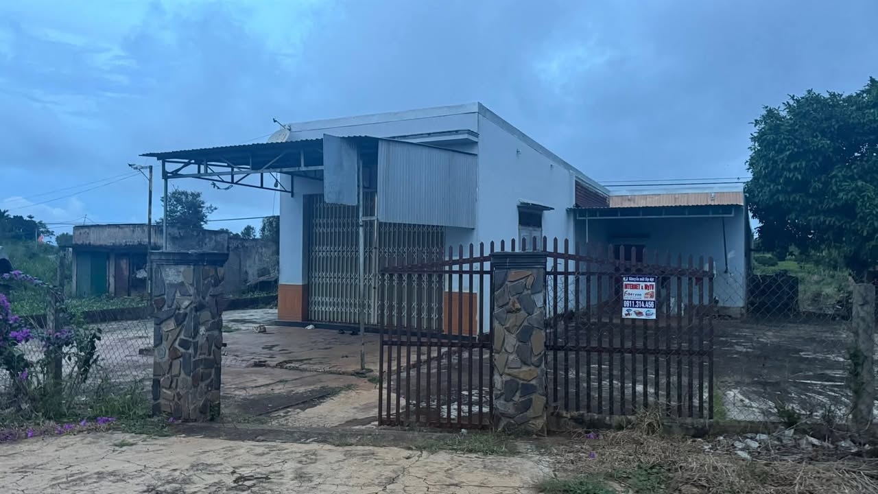 Đất Phú Xuân 500m² giá 890 triệu - Gần chợ 49, tặng nhà xây sẵn!