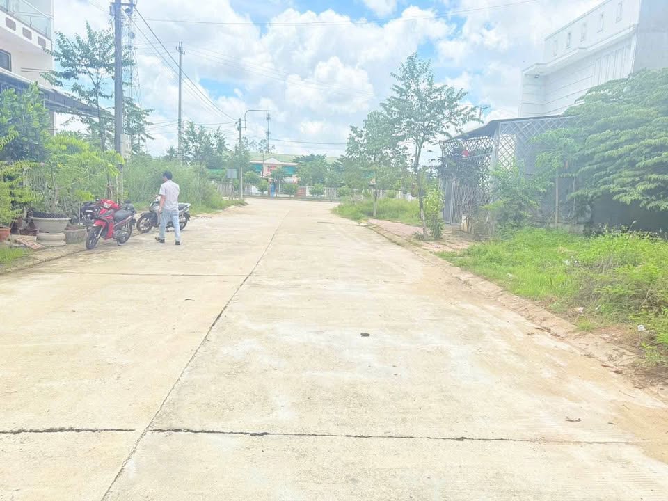 Đất vườn Sông Vệ 115,5m² giá 900 triệu - Tiện ích đầy đủ, giao thông thuận lợi!