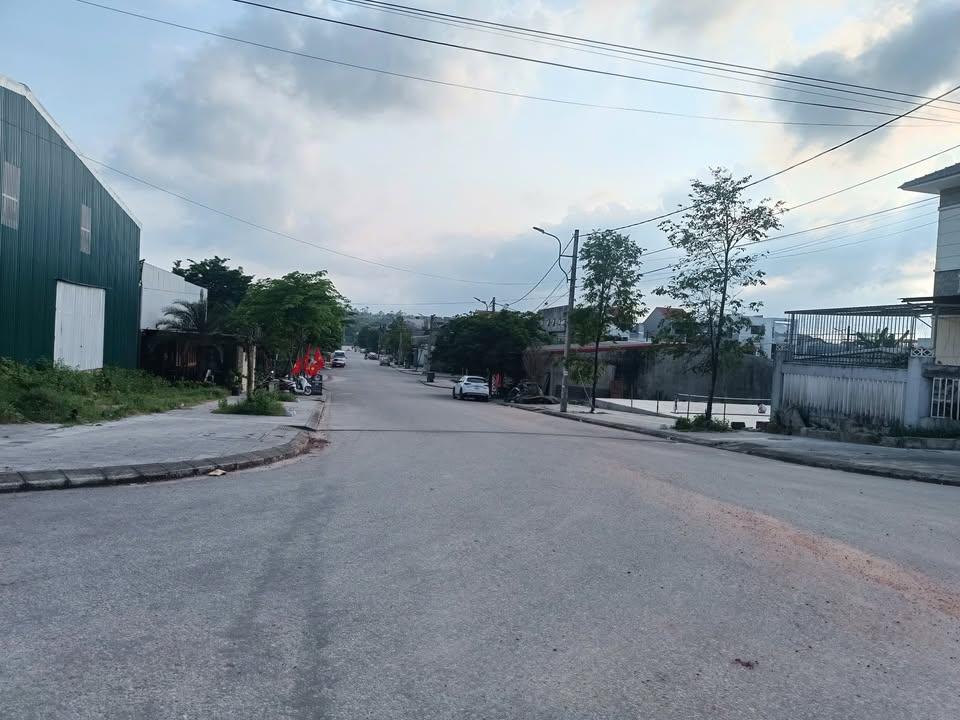 Đất lô góc mặt tiền Bùi Thị Cúc, TP Huế, 202m² chỉ 7 tỷ - Sổ hồng chính chủ!