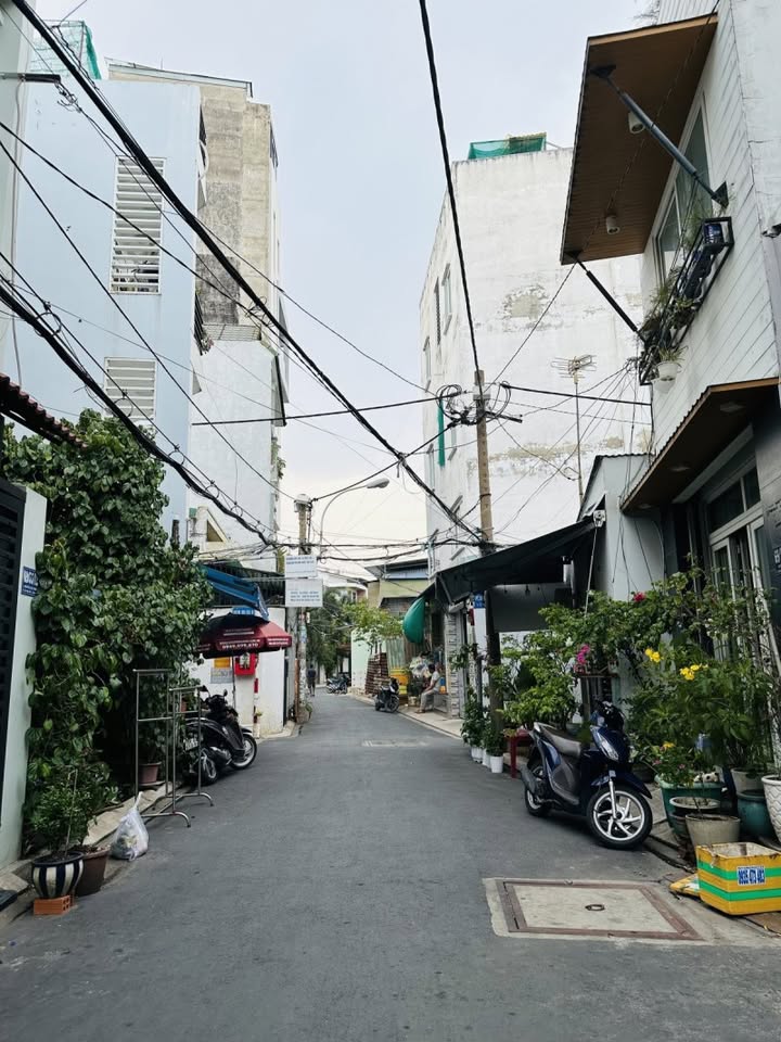 Nhà phố Trường Chinh, Tân Bình 72m² giá 9 tỷ - Đang cho thuê 20 triệu/tháng!