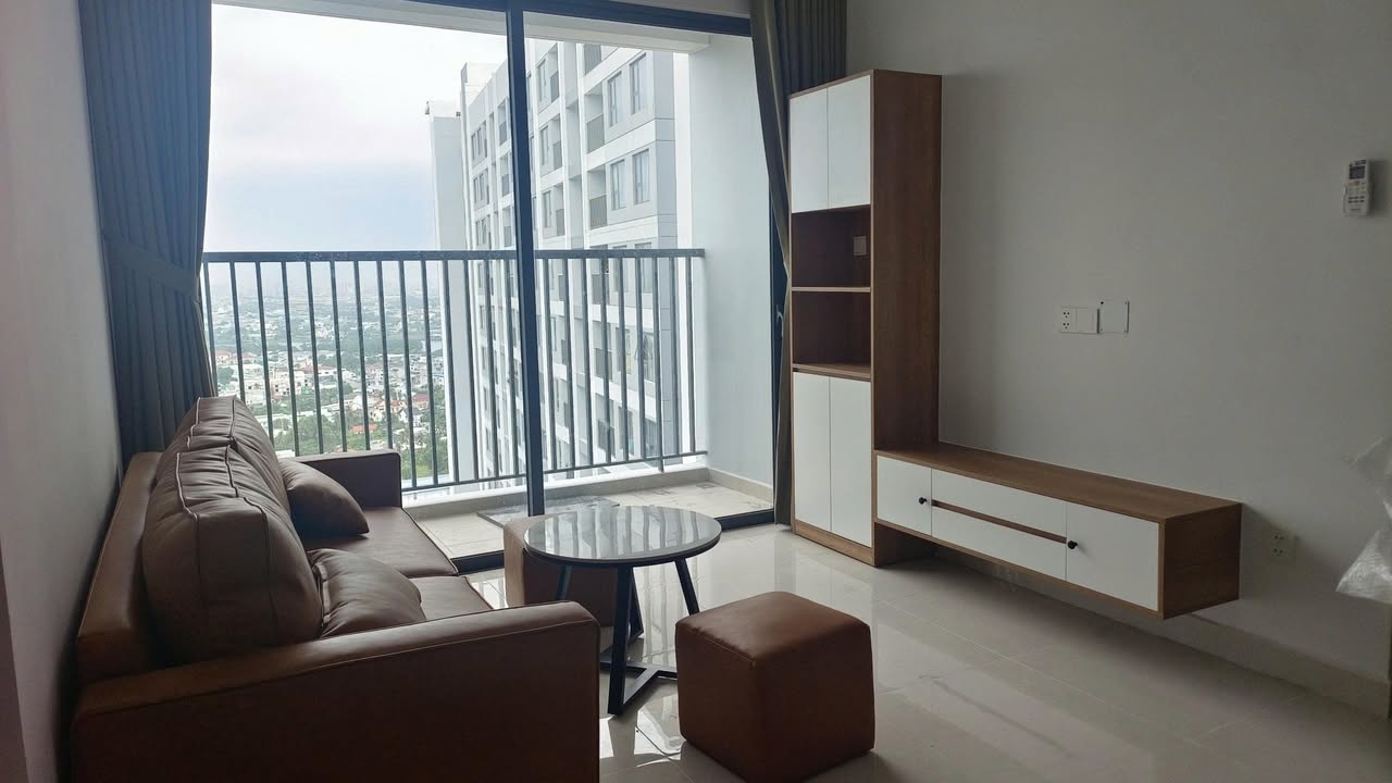 Căn hộ cho thuê mặt tiền Quốc Lộ 13 Vĩnh Phú - Full nội thất, chỉ việc vào ở!