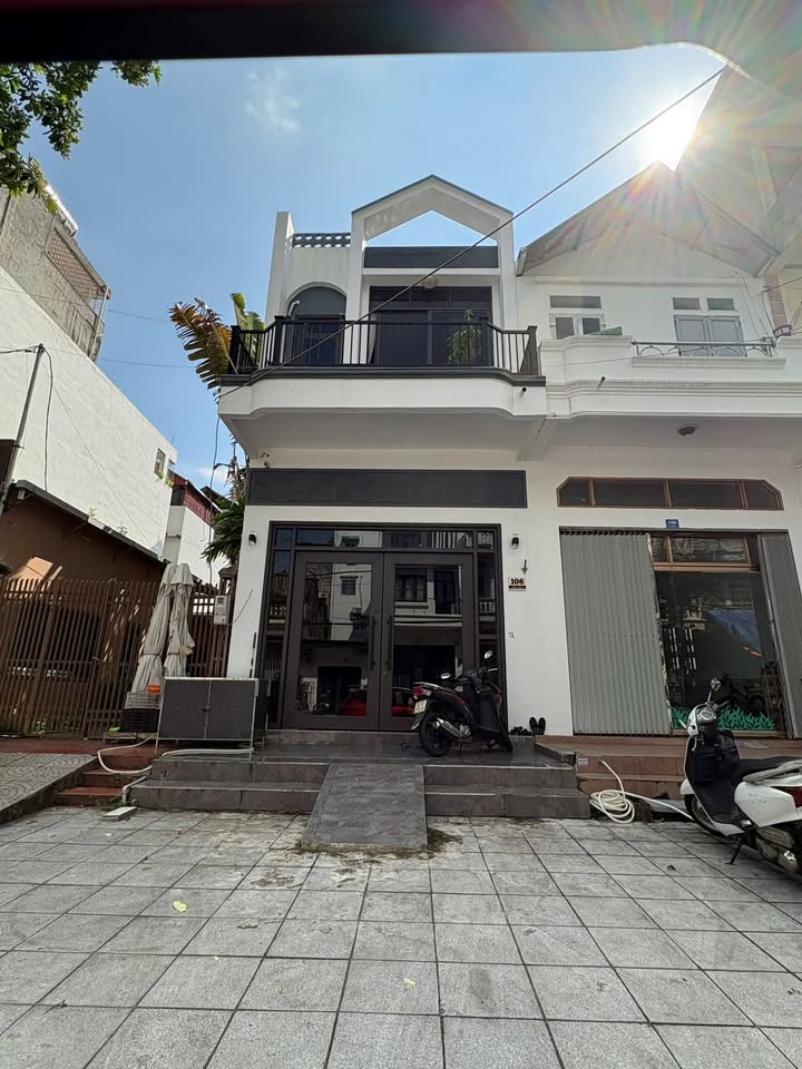 Cửa hàng cho thuê tại 106 Tô Hiệu, Móng Cái - Khu vực sầm uất, giá thương lượng