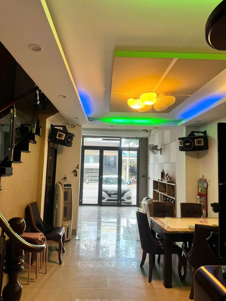 Cho thuê nhà mặt tiền kinh doanh Trần Phú 61m² - Gần ngã sáu BMT chỉ 1.5km!