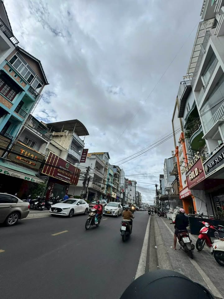 Cho thuê mặt bằng trung tâm Đà Lạt 56m² - Khu vực đông đúc, tiện lợi cho kinh doanh!
