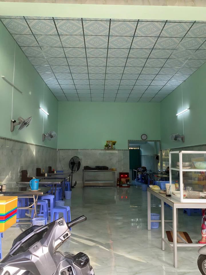 Nhà mặt tiền 98.6m² gần Chợ Bến Tranh - Giá 1.69 tỷ VND, chính chủ bán!