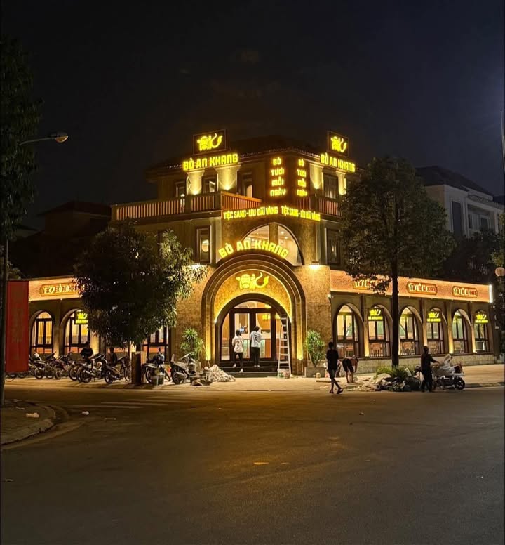 Cho thuê FrontHouse Cầu Giấy 150m² giá 75 triệu - Vị trí đắc địa kinh doanh mọi mô hình!