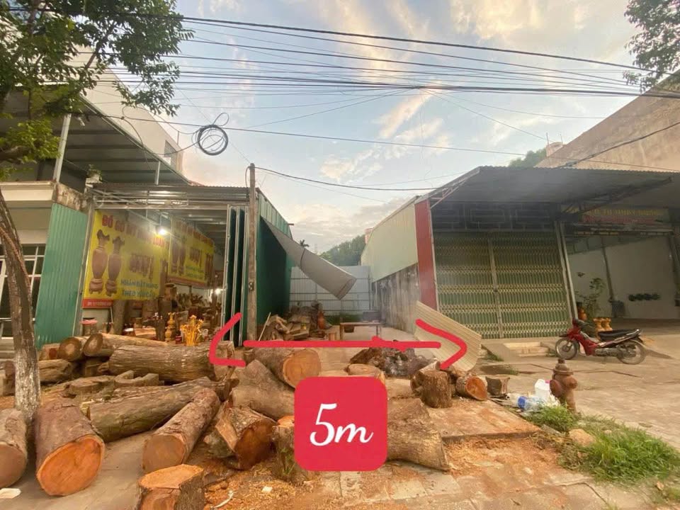 Đất nền chính chủ tại đường Nguyễn Tất Thành, Yên Bình, Lào Cai 77m² giá chỉ 1.9 tỷ - Đầu tư sinh lời ngay!