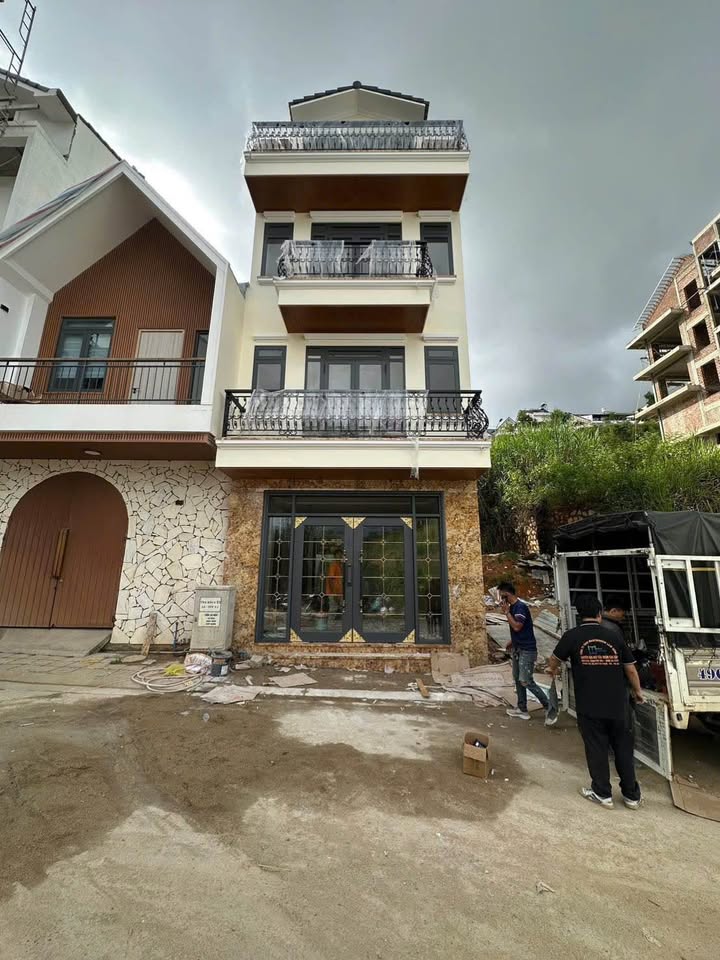 Nhà phố KQH An Sơn Đà Lạt 65m² giá 8.5 tỷ - Full nội thất cao cấp!