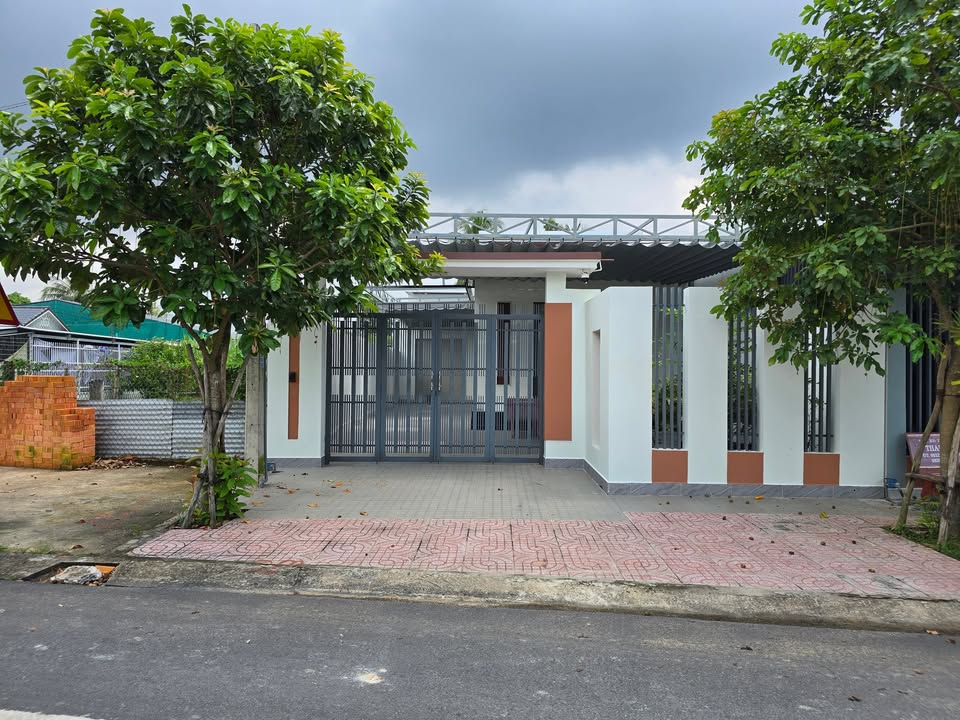 Nhà mới xây tại Khóm 8, Phường 7, Trà Vinh 370m² giá 4 tỷ - Chính chủ bán gấp!