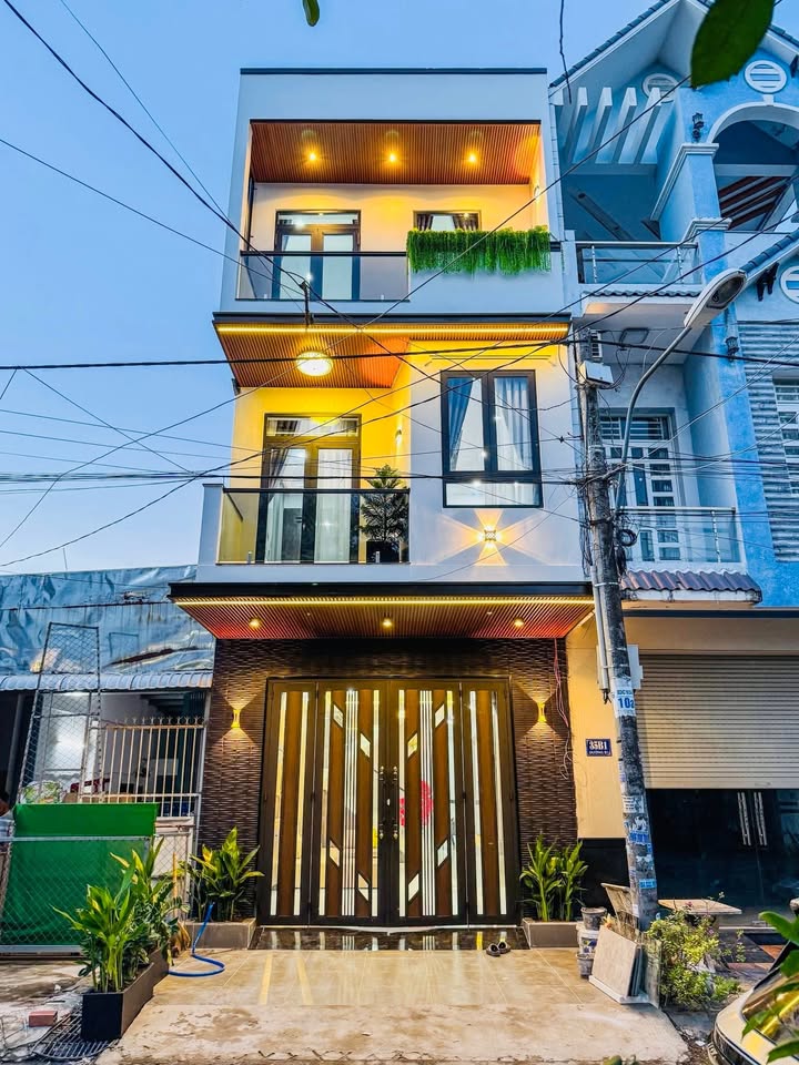 Nhà phố Tân An, Cần Thơ 74m² giá 6.29 tỷ - Kinh doanh ngay tại nhà!