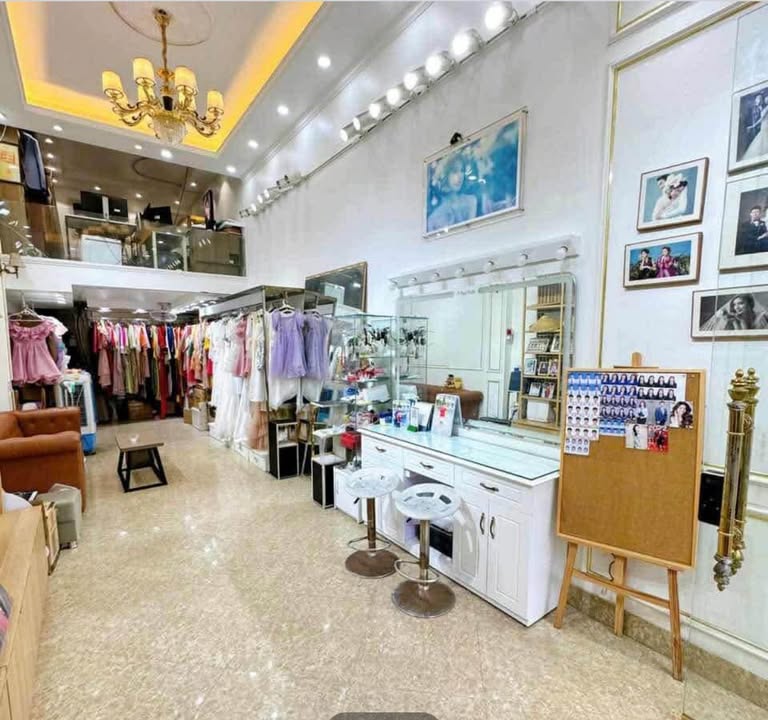 Bán nhà 3 tầng mặt đường Trường Chinh, Nam Định 66.1m² - Kinh doanh sầm uất!