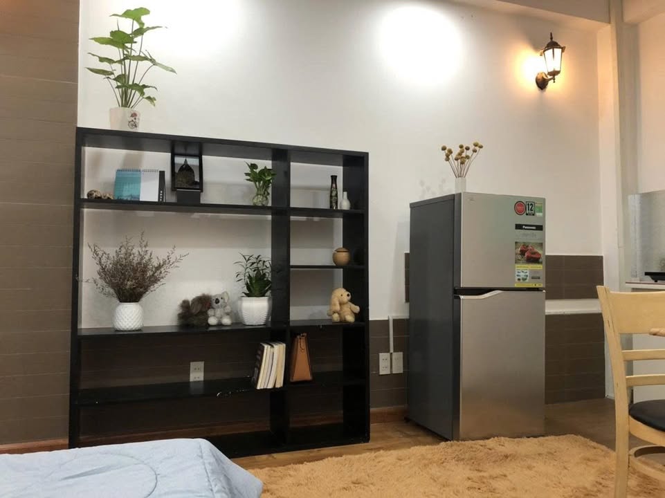 Phòng cho thuê Quận 1 - 4.8 triệu/tháng - Hẻm xe hơi, nội thất đầy đủ!