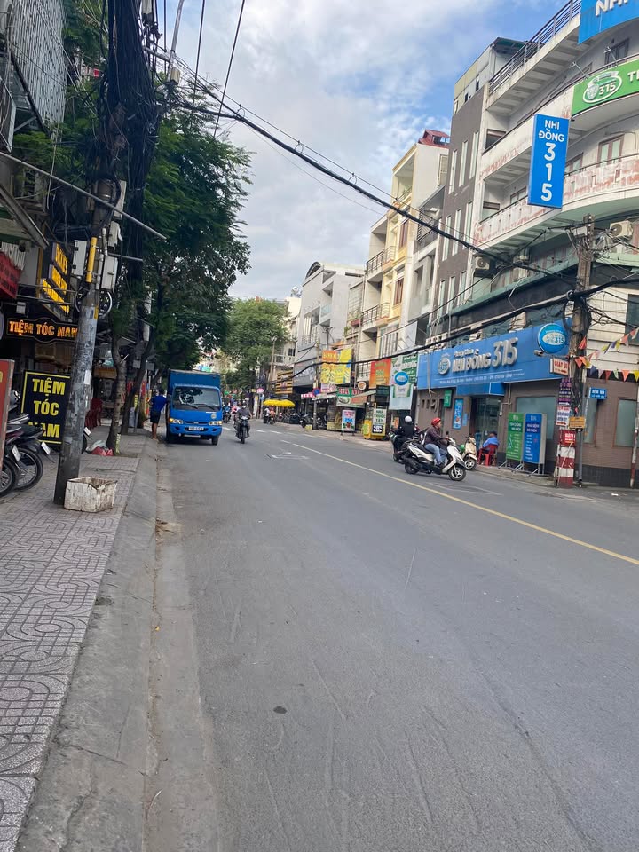 Nhà mặt tiền phường Phú Trung, quận Tân Phú 138m² chỉ 17.5 tỷ - Cơ hội đầu tư tuyệt vời!