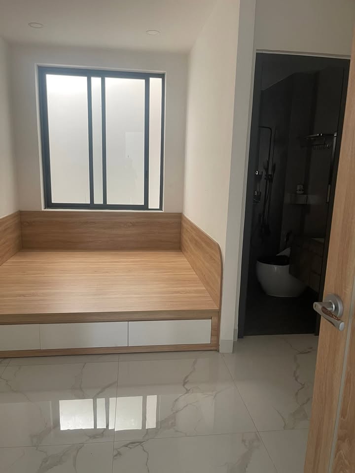 Bán nhà mặt tiền kinh doanh đường Nguyễn Công Trứ, Buôn Ma Thuột 76m² - Giá chỉ 6 tỷ!