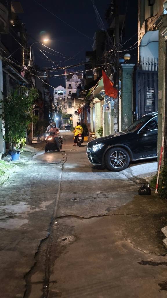 Nhà phố Thoại Ngọc Hầu, Bình Thạnh 90m² giá 12 tỷ - Đường lớn, tiện ích bao quanh