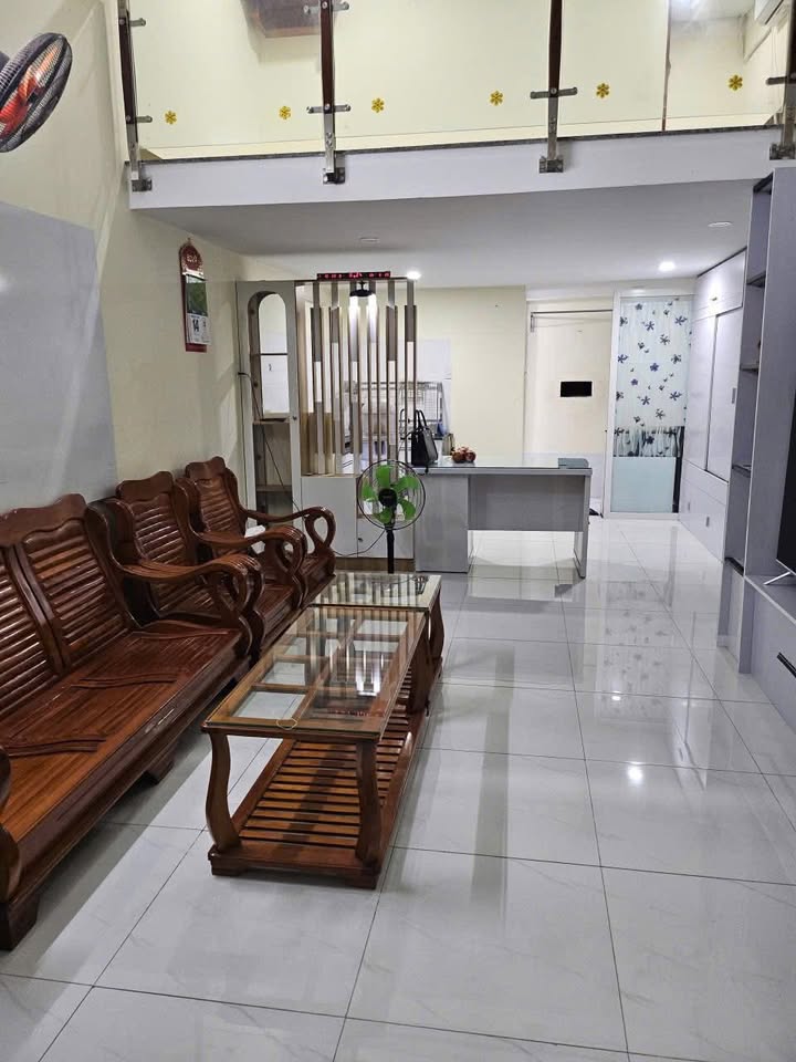 Cho thuê nhà nguyên căn Nguyễn Thái Học 40m² giá 5 triệu - Sẵn nội thất tiện nghi!