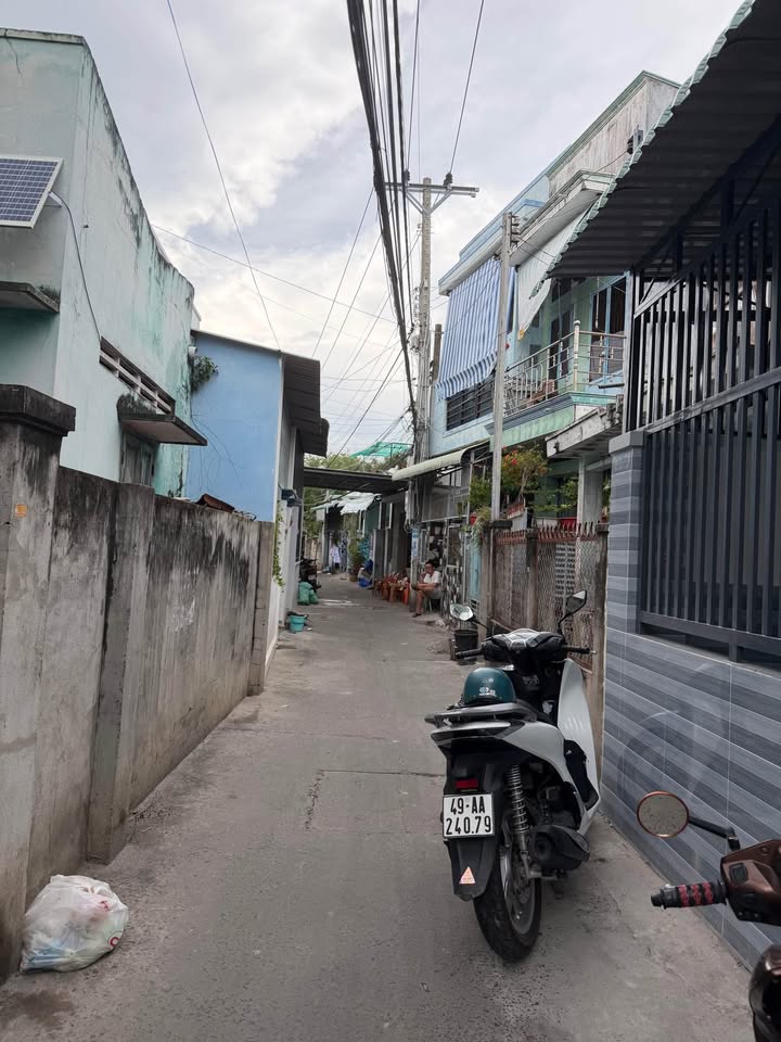 Nhà cấp 4 tại Hẻm 444 Trần Phú, Phan Thiết - 62m² giá 1.6 tỷ - Sẵn sàng ở ngay!