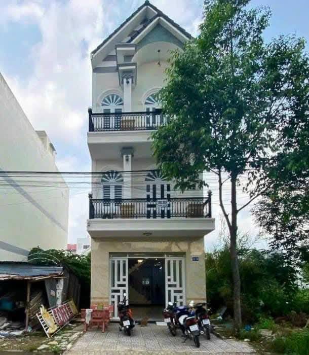 Nhà phố Hưng Thạnh, Cái Răng 80m² giá 5.2 tỷ - Thiết kế hiện đại, sẵn sàng vào ở!