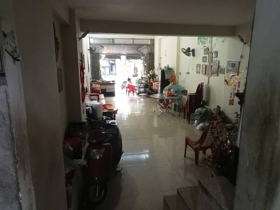 Nhà mặt tiền Lê Hồng Phong, Buôn Ma Thuột 129m² giá 11 tỷ - Kinh doanh sầm uất!