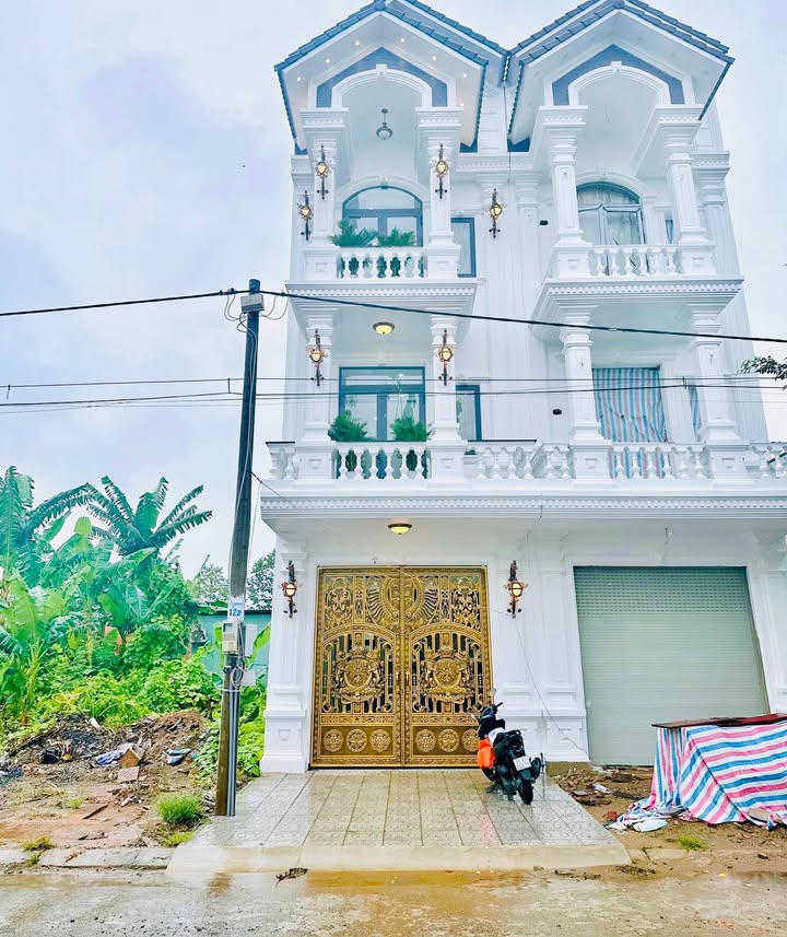 Nhà phố 2 tầng TTTM Phong Điền - 76.5m² giá 3.6 tỷ - Sổ hồng hoàn công!