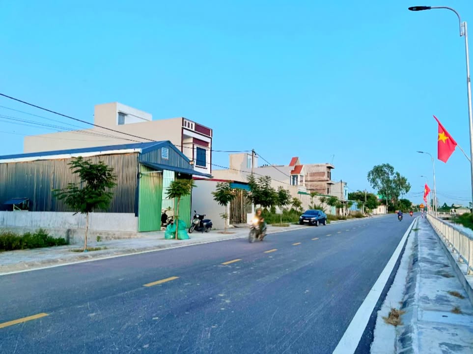 Đất nền Chí Hòa, Hưng Hà 100m² - View sông thoáng mát, vị trí đắc địa!