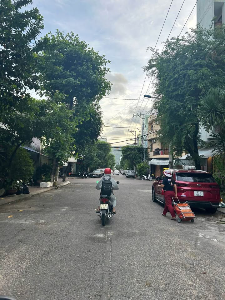 Nhà mặt tiền 3 tầng Ngô Mây Quy Nhơn 50m² giá 8 tỷ - Pháp lý sổ đỏ chính chủ!