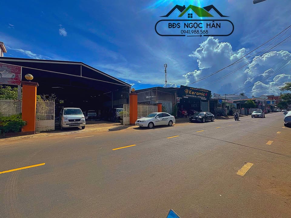 Lô liền kề mặt tiền kinh doanh Hùng Vương, Buôn Ma Thuột 64m² giá 4.65 tỷ - Đầu tư sinh lời ngay!