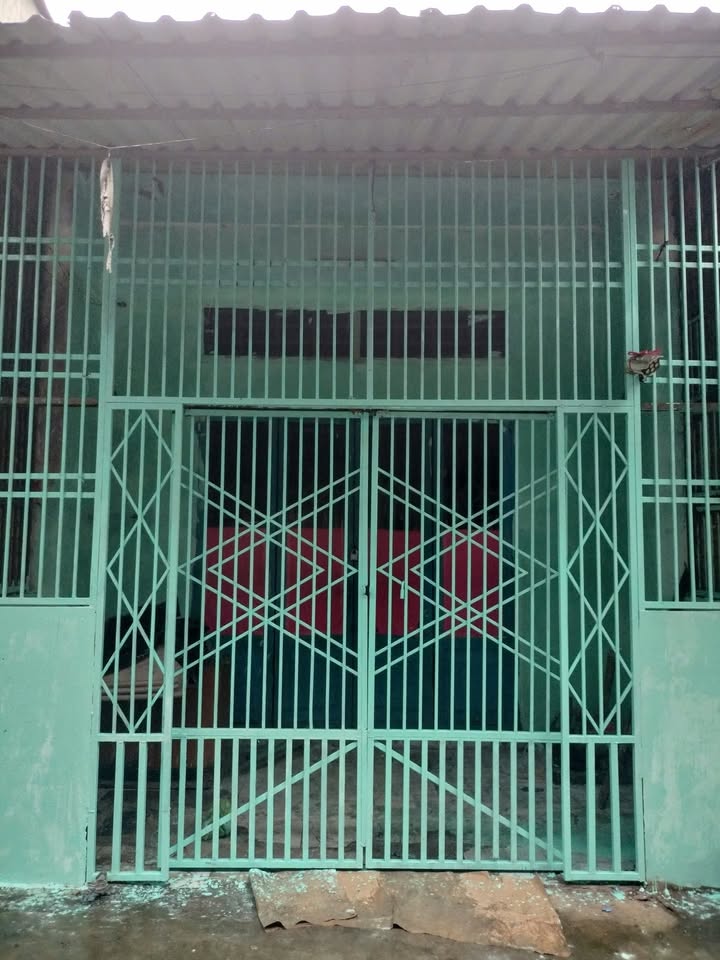 Nhà bán Đức Hòa Đông Long An 48m² giá 800 triệu - Chính chủ, sổ hồng đầy đủ!