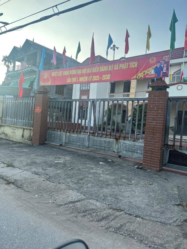 Đất Phật Tích Từ Sơn 92m² giá 1 tỷ - Sổ hồng chính chủ, ô tô đỗ gần!