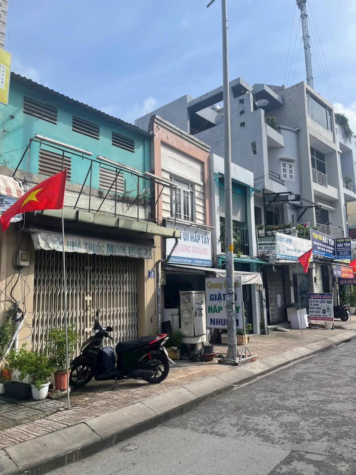 Nhà mặt tiền Bình Quới, Bình Thạnh 62.5m² giá 9.8 tỷ - Đầu tư sinh lời ngay!