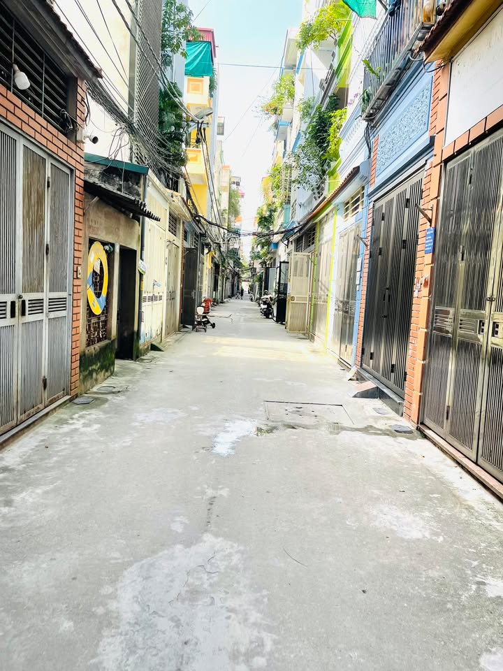 Nhà phân lô Tứ Hiệp, Thanh Trì, Hà Nội 35m² giá 9 tỷ - Đầu tư sinh lời đón đầu quy hoạch!