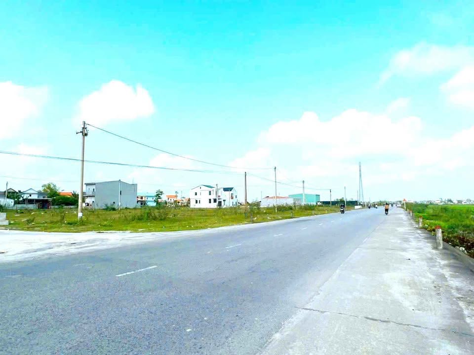 Đất mặt tiền Tản Đà 242m² giá 4 tỷ - Cơ hội đầu tư tuyệt vời!