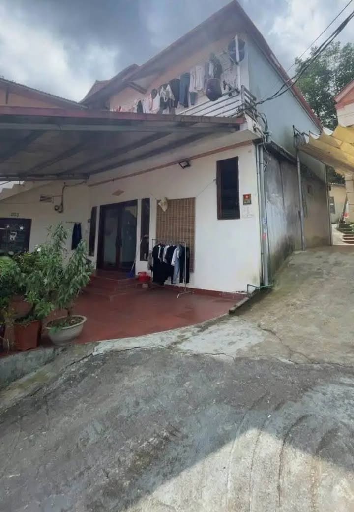 Nhà 2 tầng tại Sa Pa 120m² giá 10 tỷ - Vị trí trung tâm, sinh lời tốt!