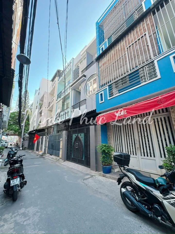 Nhà nở hậu đường Trần Xuân Soạn, Quận 7 70m² giá 7 tỷ - Đầu tư sinh lời ngay!