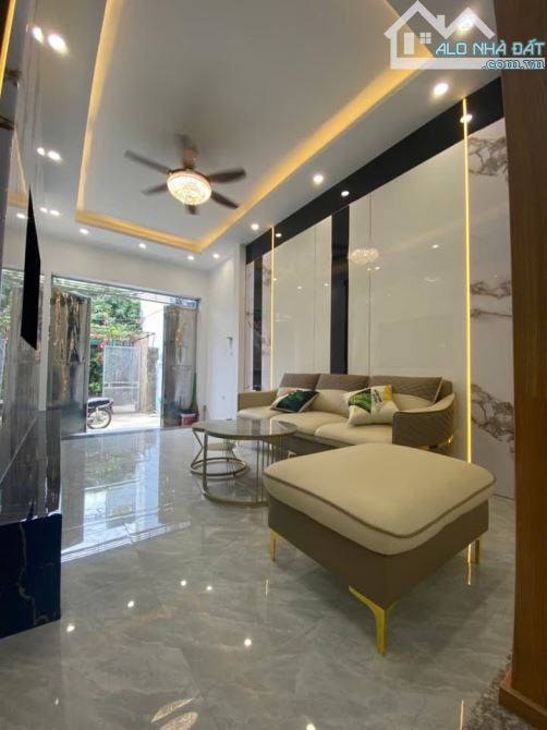 Nhà 5 tầng Thụy Khuê 48m² giá 8 tỷ - An ninh đỉnh cao, tiện ích bạt ngàn!