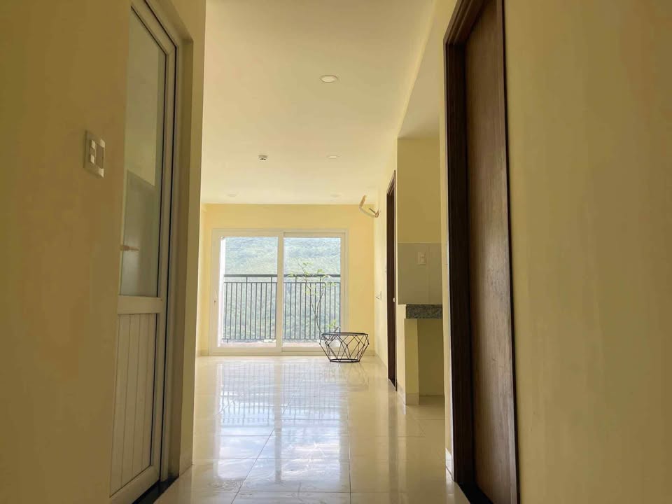 Căn hộ Xuan Thuy lock C 70m² giá 4 triệu - Căn góc mát mẻ, cho thuê ngay!