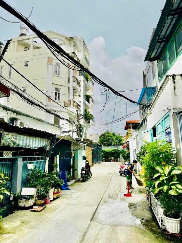 Nhà riêng tại 324 Chu Văn An, Bình Thạnh 108m² giá 12.48 tỷ - Sổ hồng đầy đủ, thương lượng!