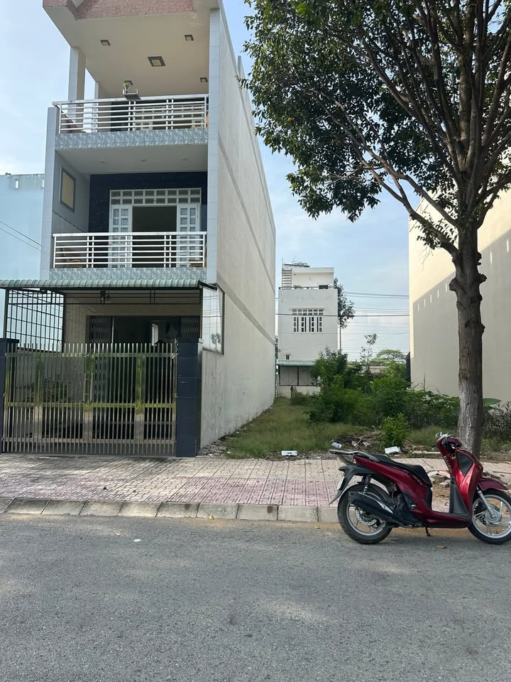 Đất nền Khu dân cư Trương Định Gò Công 112m² giá 2.35 tỷ - Sổ hồng chính chủ!